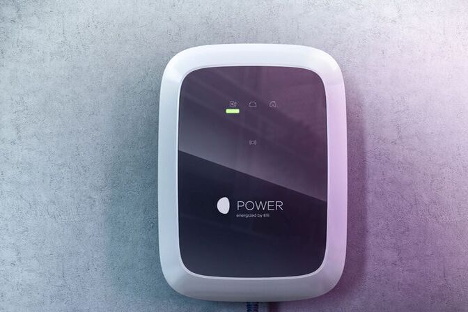 MOON Wallbox energized by Schneider Electric